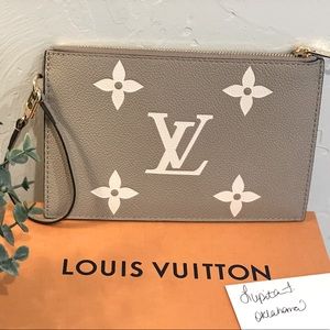Louis Vuitton Bicolor pouch dove/cream